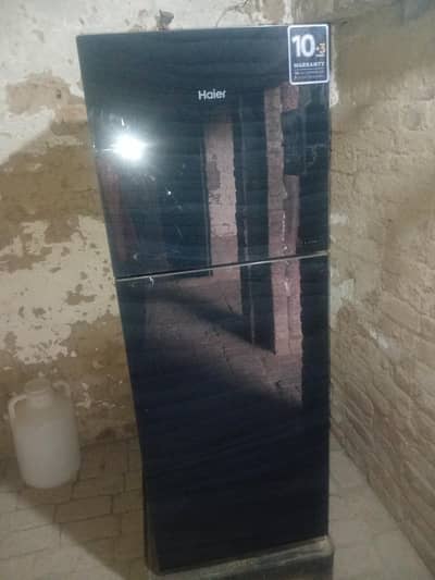 Haier 2-Door Medium Size Refrigerator in Pakistan