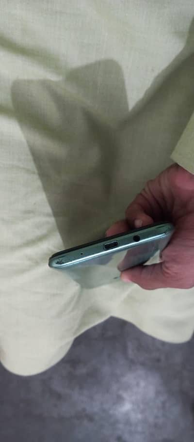 Infinix hot 11 play. 03155179356