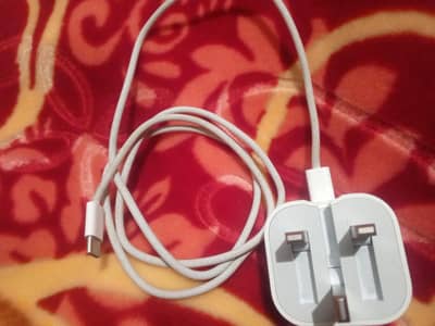 I phone original TIp C  charge and adopter.
