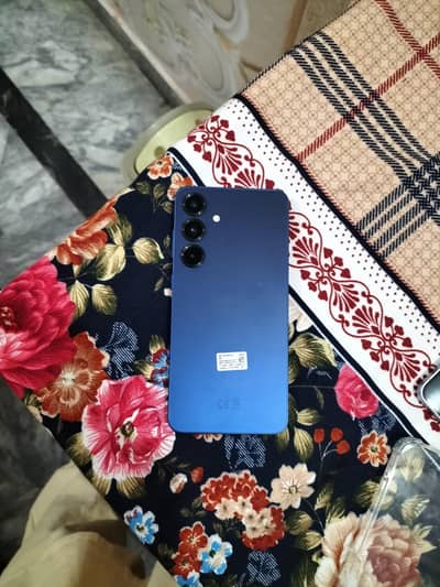 Samsung Galaxy S25 Plus Urgent Sale