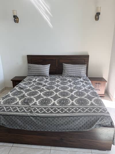 Four piece bed set including mattress