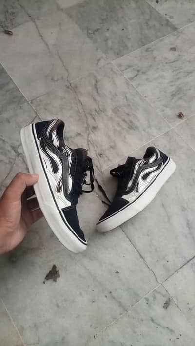 Vans Old Skool Flame Sneakers Size 40 (Used)