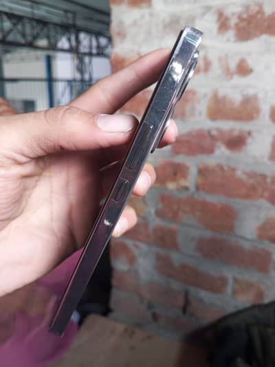 use ha lakin achi halet ma ha daba or chager sath ni ha