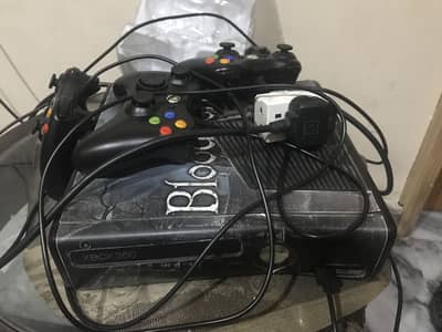 XBOX 360 slim ultra with 1 controller