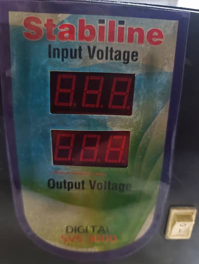 Digital stablizer (Stabiline) 3000W Good condition