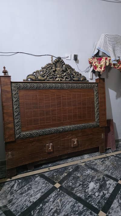 bed or almari ha sirf