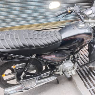 selef start black color