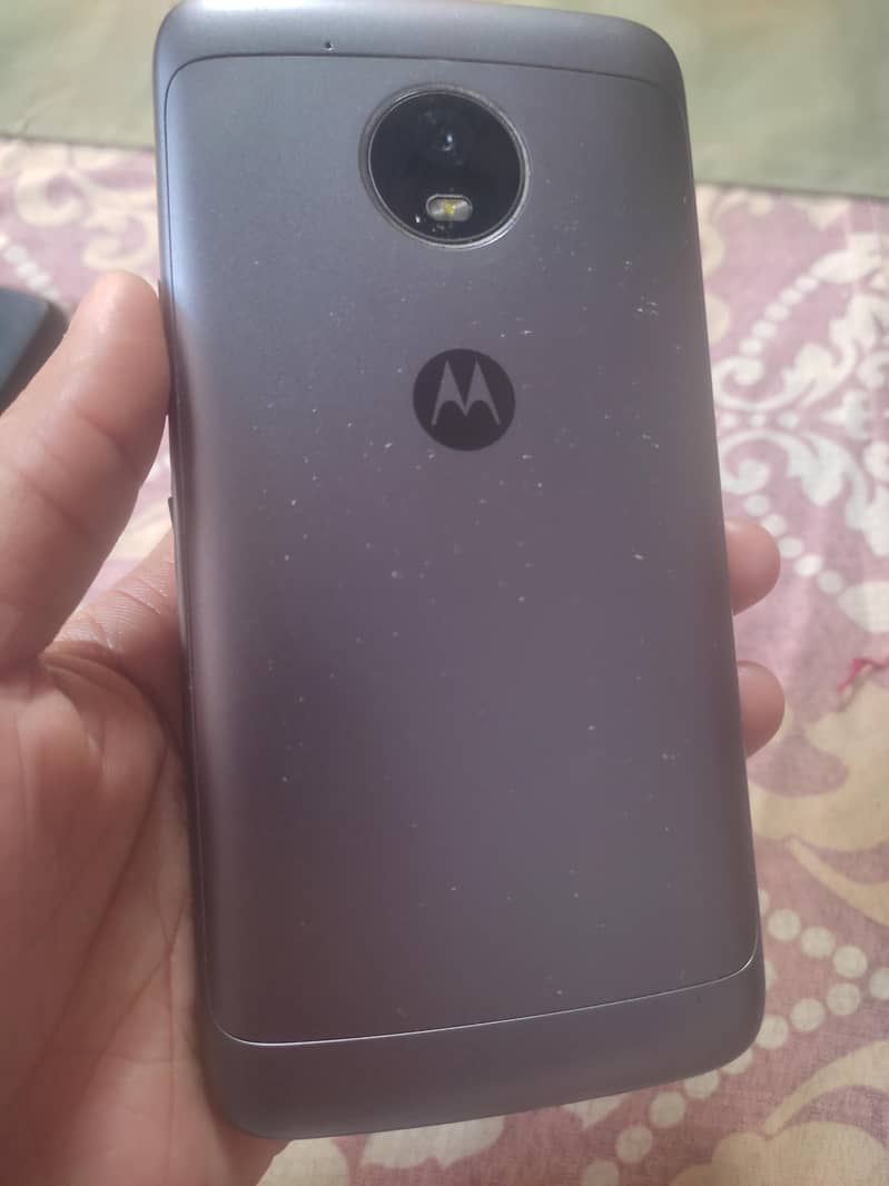 MOTO E4 PLUS 1