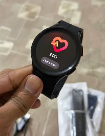 Galaxy watch 5pro LTE sim support 2gb ram 16gb rom