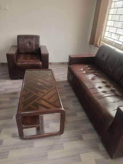 Office Furniture،  Tables، chairs، sofa set، For Sale