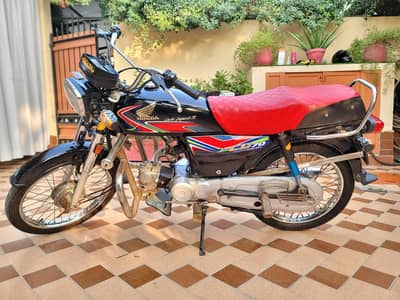 HONDA CD 70 2018 (100 % GENUINE GURANTEE)