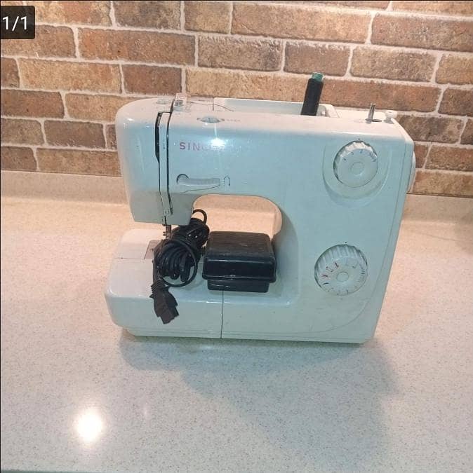 singer sewing machine 1