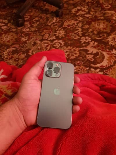 I phone 13 pro non pta 256 GB Battery Health 83