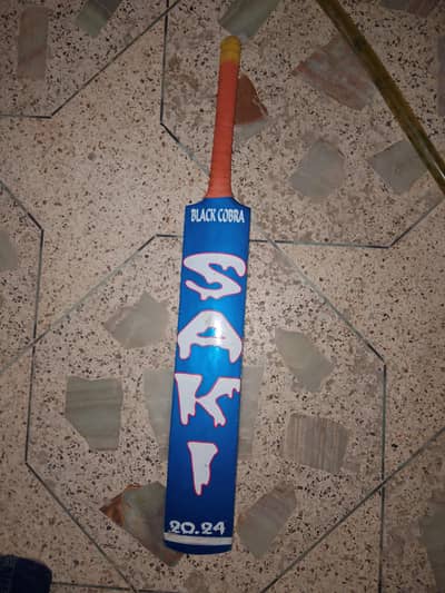 New SAKI Black Cobra Cricket Bat – Strong & Lightweight