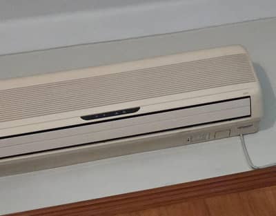 lg 1.5 ton good condition