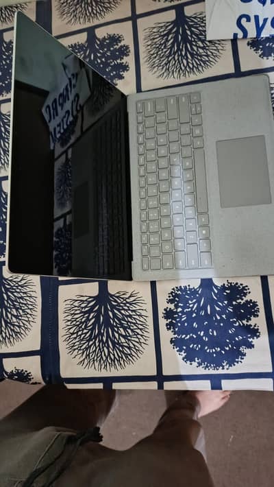 Microsoft Surface Laptop 2