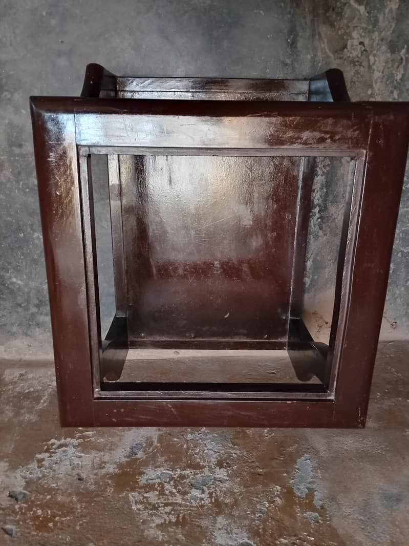 لکڑی کے3 ٹیبل 1