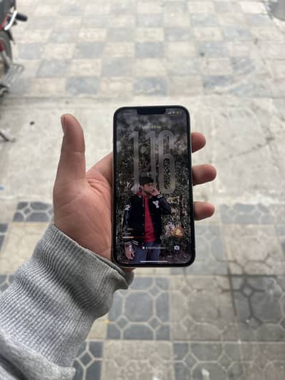 I phone 13pro factory unlock 128 gb