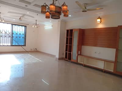 14 Marla upper Portion Available For Rent In G 13