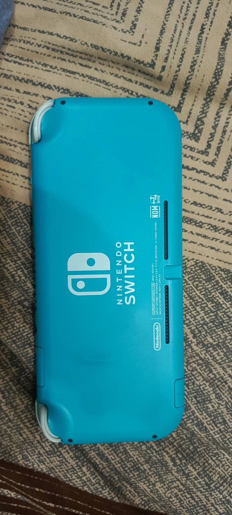 Nintendo switch lite 1