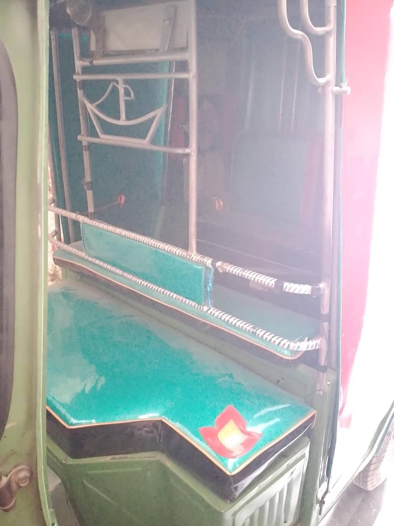 نیو ایشیا کمپنی رکشہ 2014 ماڈل برائے فروخت – لاہور 1