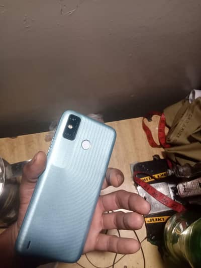 tecno spark6 new condition 4gpRam 64gp memory.