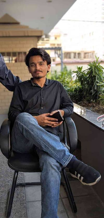  Shahmeer 
