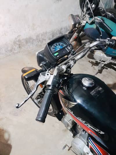 Honda CD70 2018 karachi