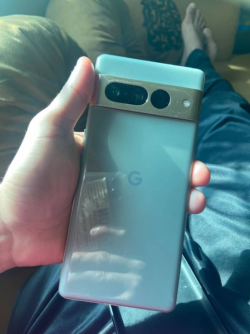 Google pixel 7 pro 4