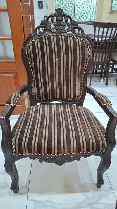Used Wooden Chairs Set + Table