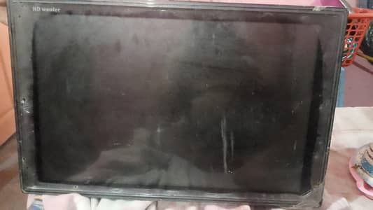 HD WOOFER LCD  24INCH