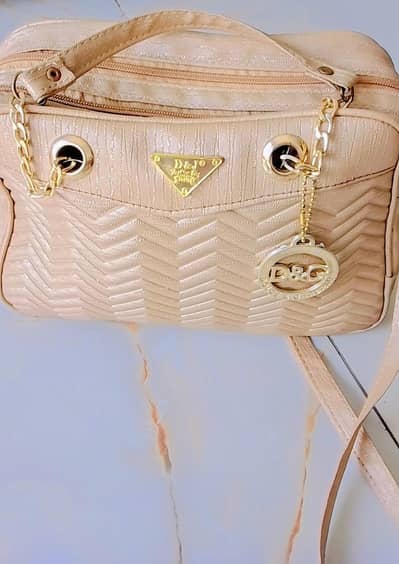 4 beautiful hand bags for women