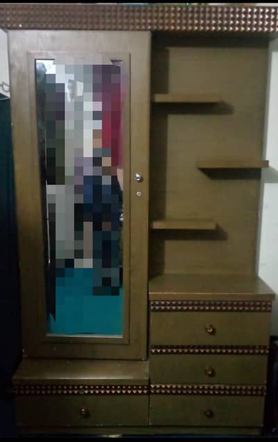 ( Wooden bed for sale )