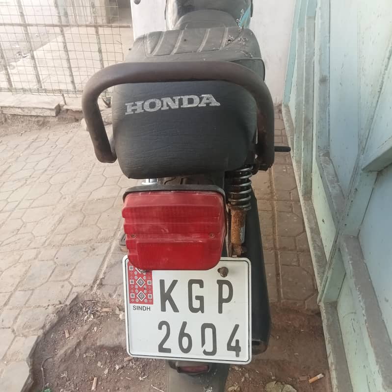 یونیک کورنگی2013 4