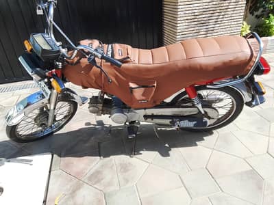 03062160083. . Honda cd70. . korangi Karachi