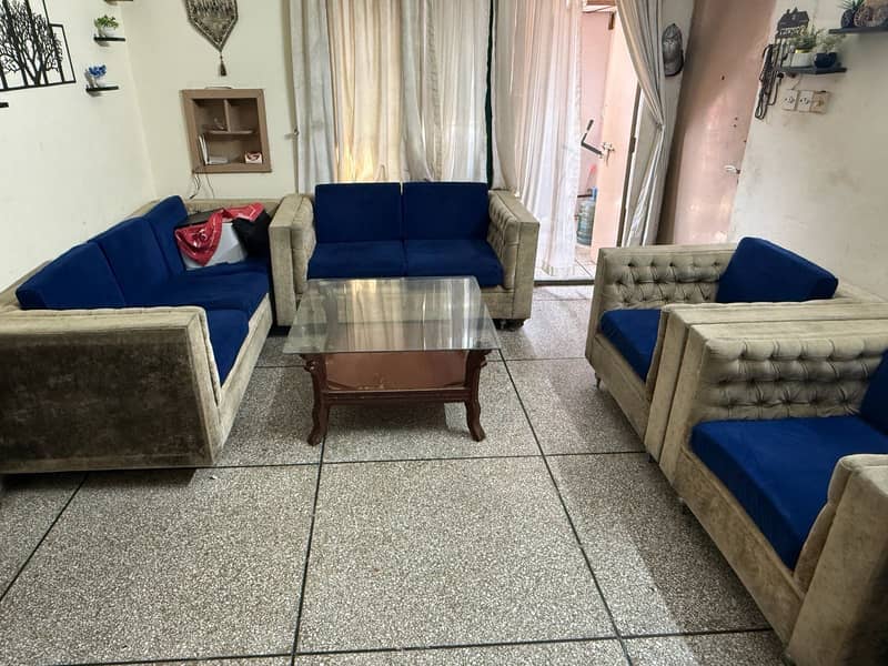 7 Seater Sofa + Centre Table 0
