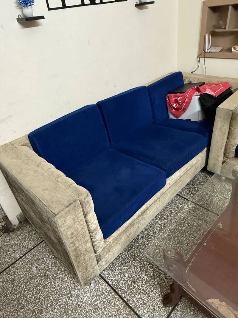 7 Seater Sofa + Centre Table 2