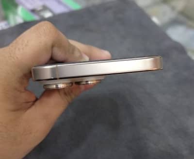 iPhone 16 pro max factory unlock