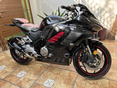 400cc Heavy Bike 2025 – Scratchless – Low Mileage – Urgent Sale
