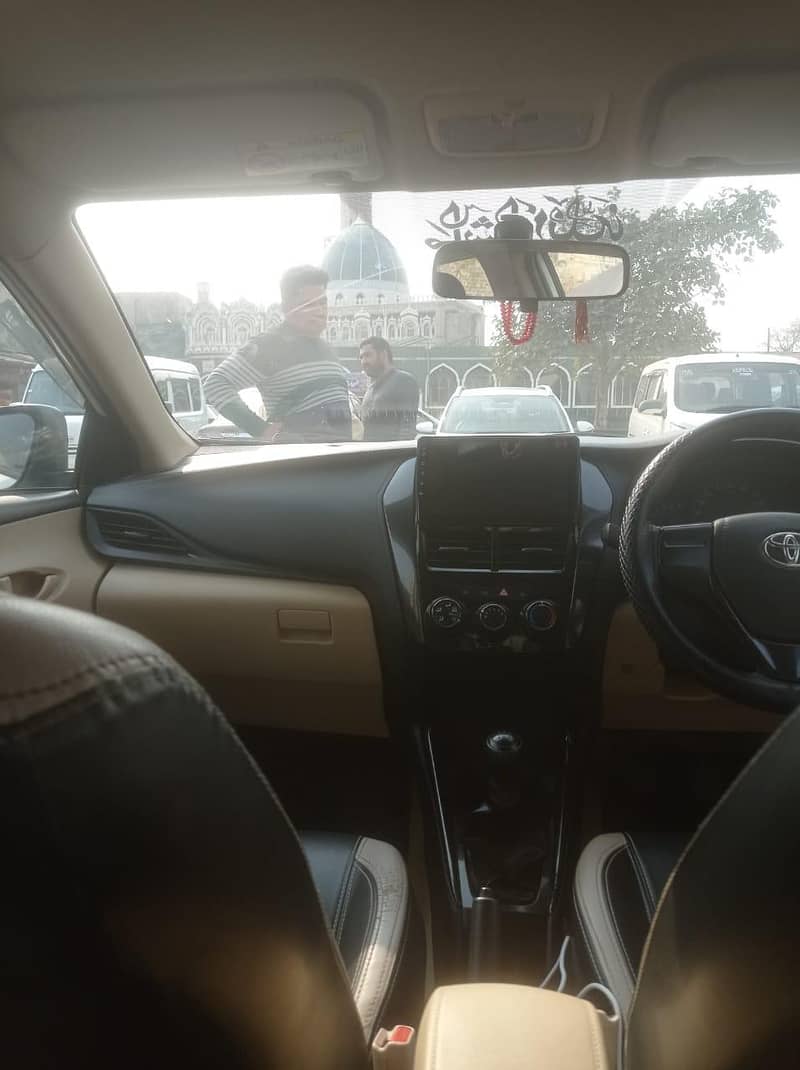 Toyota Yaris Gli 2021 Model 1.3 10