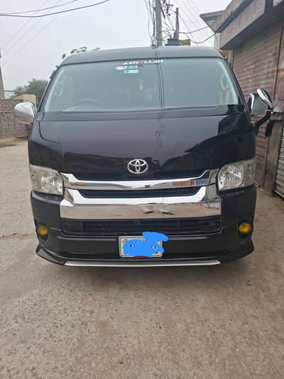 Toyota hiace baksa 214 petrol model 2009 Kota 2015 very good conditio
