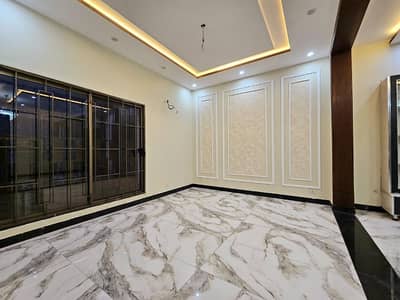 5 Marla Brand New Luxury Lower Portion Is For Rent In Architect Society