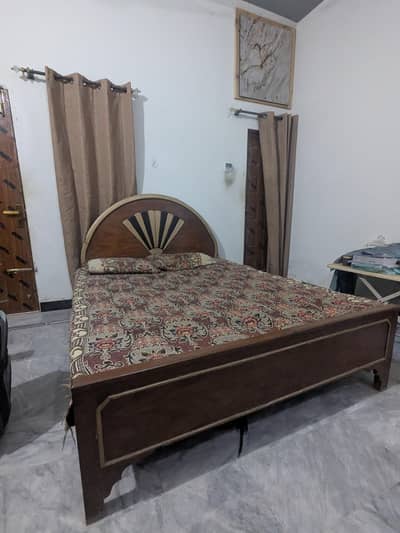 Double bed without mattress