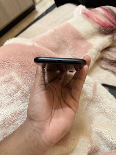 IPHONE XR non pta with sim time