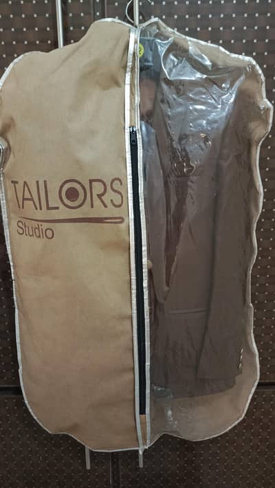 Stylish 3-Piece Suit for Office & Events – Size 36, Almost New