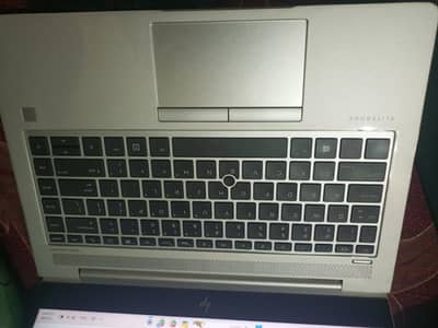 10/1/ condition h ،full new aik scratch bhi nhi h