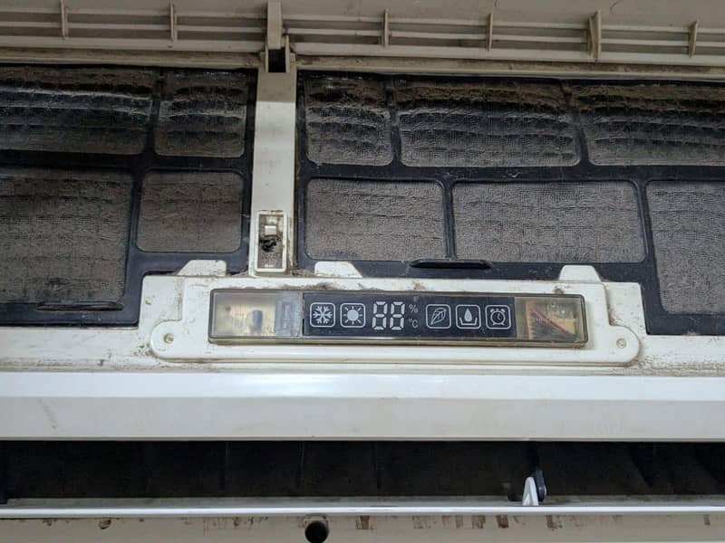 Haier Split 1.5 Ton 1