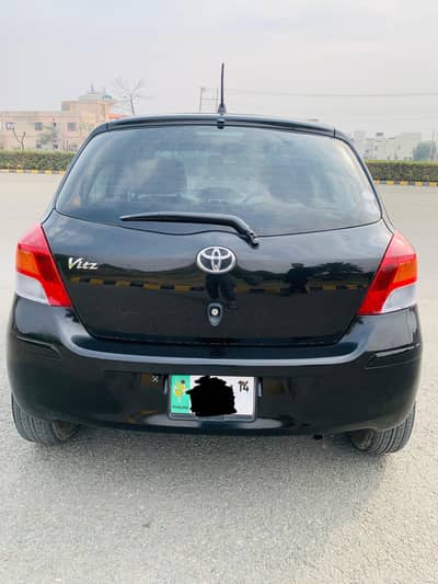 Toyota Vitz 2010 Full Option