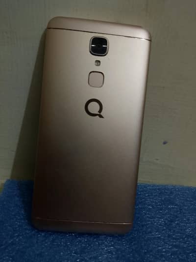 q mobile s8 only panel kharaab hai Baki all ok hai set on hai board al