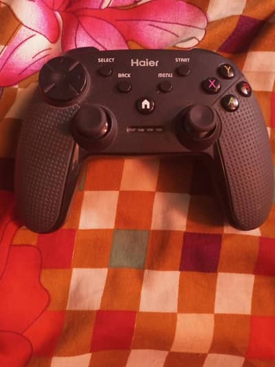 Haier HTR-G01 game pad